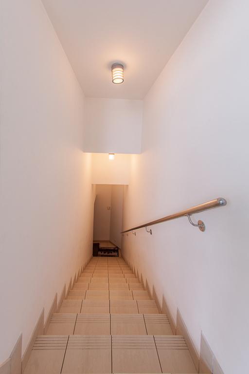 Mansard Apartment Antonovicha 4 Киев Экстерьер фото